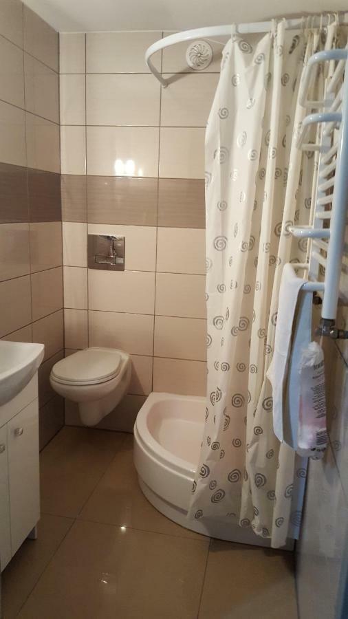 Wiola Apartamento Zelistrzewo Exterior foto